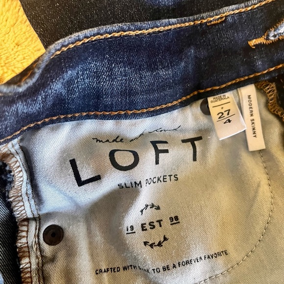 Ann Taylor Loft Modern Skinny Jeans, Size 27/4P - Picture 3 of 3